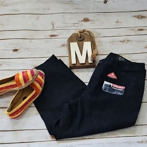 St. John's Bay Secretly Slender Denim Trouser Capris in a Dark Wash NWT